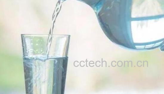 多喝水的好处与坏处 每天多喝水有什么好处-1