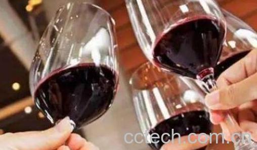 喝红酒的八大禁忌-1