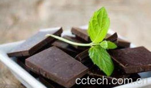 吃黑巧克力的好处 吃黑巧克力的危害-0