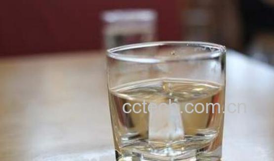 白开水的好处和坏处 白开水喝多了有什么危害-0