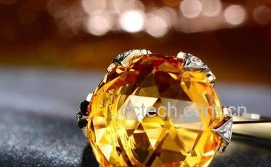 黄水晶的作用和功效与禁忌-1