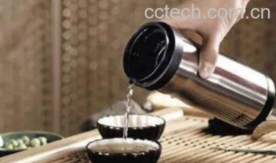 热水壶去除茶垢最快的方法-1