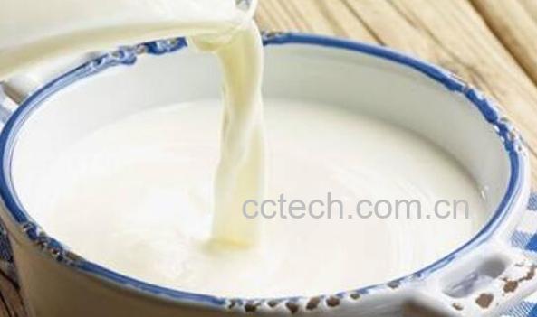 纯牛奶护肤的功效与作用-0