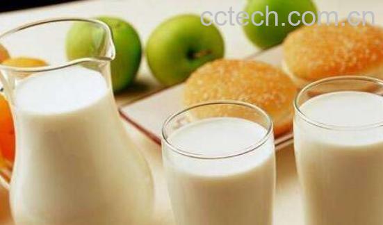 纯牛奶敷脸的正确方法-1