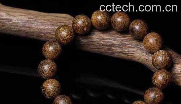 佩戴沉香的功效与作用 佩戴沉香的好处-0