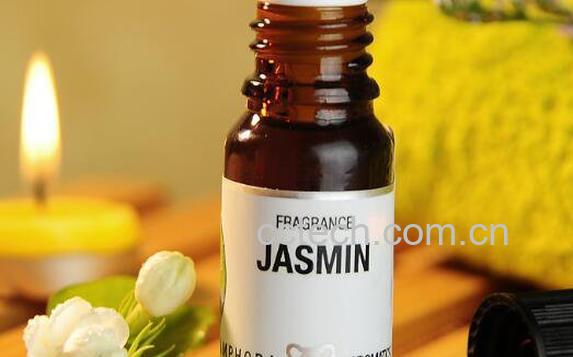 头发精油的功效与用法-0