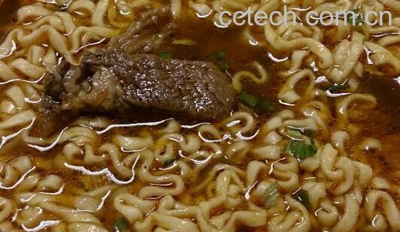 方便面的危害有哪些 偶尔吃泡面有什么危害-1