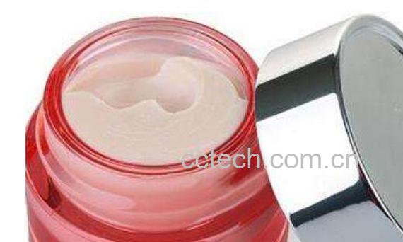 眼霜的正确使用方法 涂眼霜的正确方法图-1