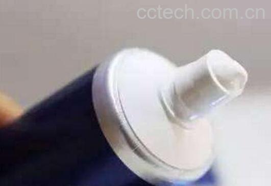 牙膏怎么去黑头 用牙膏去黑头的方法技巧-0