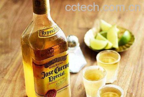 龙舌兰酒怎么喝 龙舌兰酒的正确喝法-0