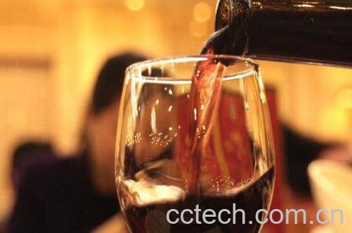 喝红酒的好处和坏处有哪些-0