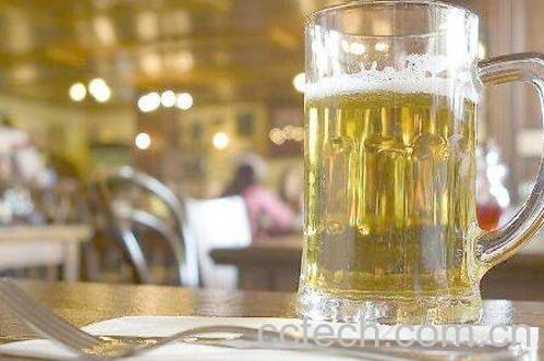 喝啤酒的好处和坏处有哪些-0
