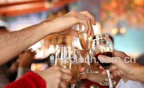 喝酒的坏处有哪些 经常喝酒有什么坏处-1