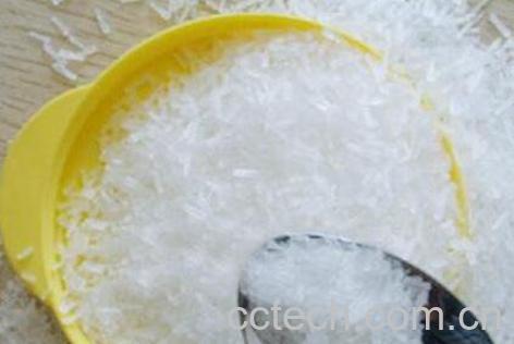 吃鸡精对人有危害吗 味精的危害有哪些-1