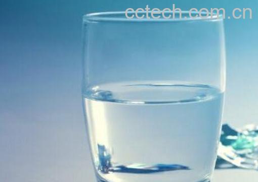 一天喝多少水最好 喝水的好处有哪些-0