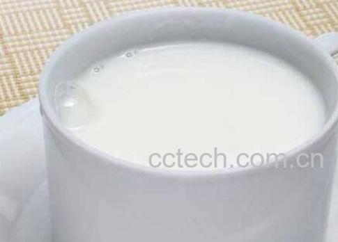 全脂牛奶和脱脂牛奶的区别 脱脂牛奶的功效-1