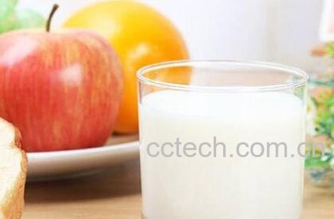 喝牛奶的好处有哪些 喝牛奶的功效作用-0