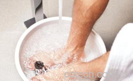 白醋泡脚的功效与作用-0