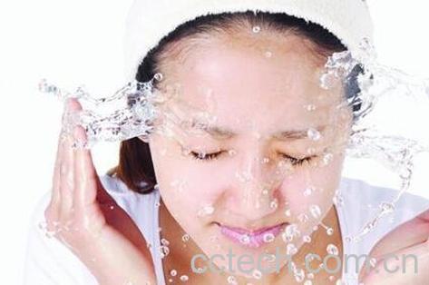 白醋洗脸的副作用和坏处-1