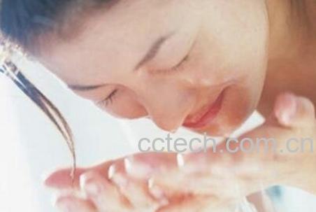 怎样用白醋洗脸 白醋洗脸有什么好处-1