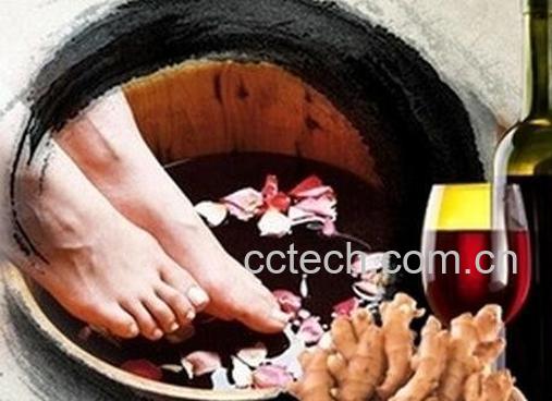 红酒泡脚的功效与作用-0