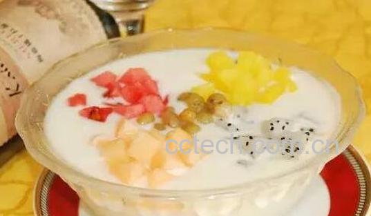 什么时候喝酸奶最好-0