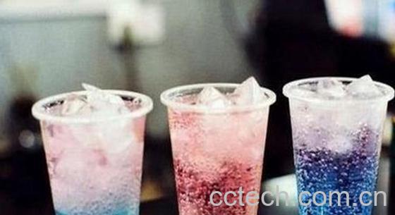 果蔬百科女生喝汽水的坏处有哪些-0