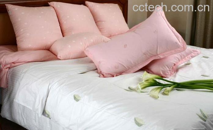 果蔬百科蚕丝被能晒吗 蚕丝被的缺点-0