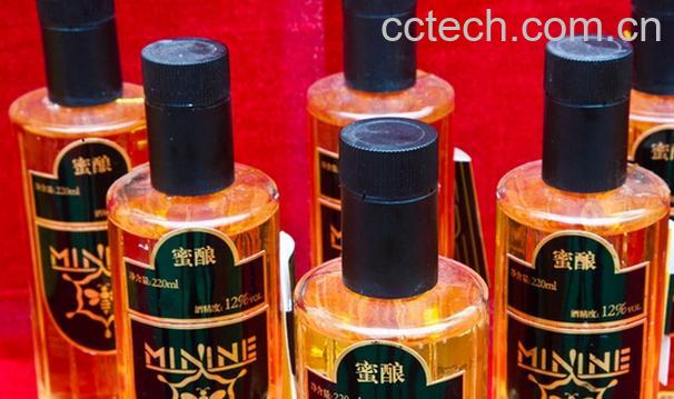 果蔬百科蜂蜜酒的功效与作用-0