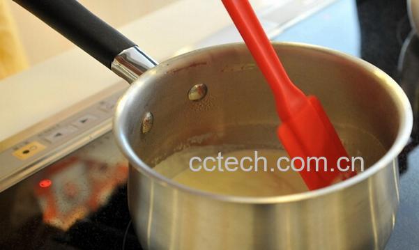 果蔬百科煮牛奶的正确方法-0