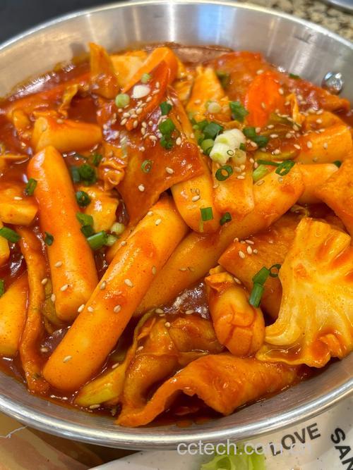 年糕功效与作用原料介绍营养分析适宜人群食用指导
