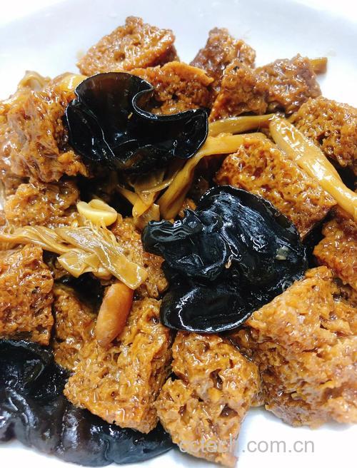 烤麸功效与作用原料介绍营养分析适宜人群