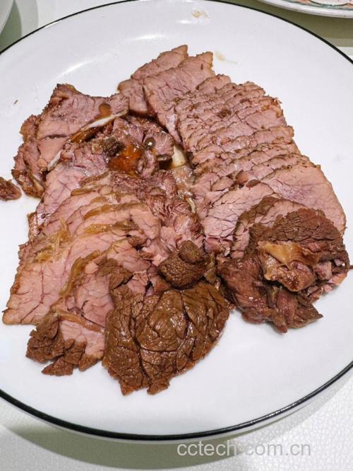 酱牛肉功效与作用原料介绍营养分析适宜人群食用指导食材文化