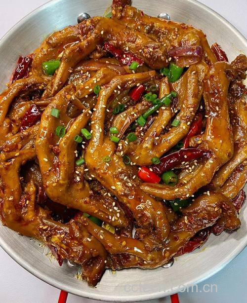 鸭掌功效与作用原料介绍营养分析适宜人群