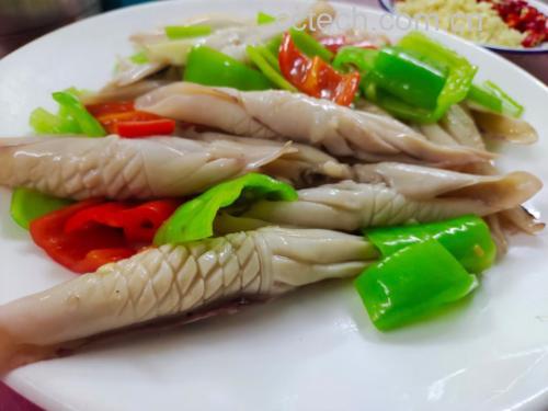 胡萝卜丝翻炒过程