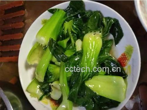 一盘清炒松花菜摆盘精美,色泽翠绿,香气扑鼻 清炒松花菜成品图