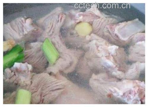 炖煮过程特写
