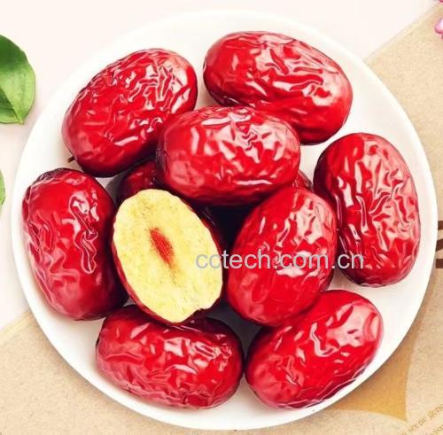 一盘色泽红润、软糯香甜的蒸灰枣成品 蒸灰枣成品图
