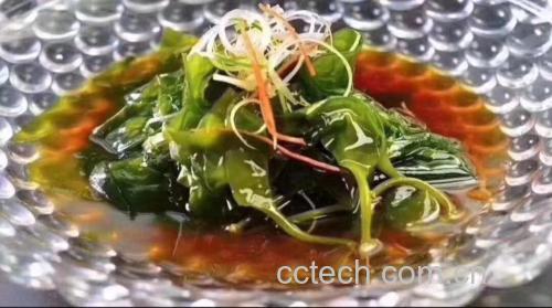 图片说明:干海带炖排骨与鲜海带凉拌的两种烹饪方式展示 海带烹饪图