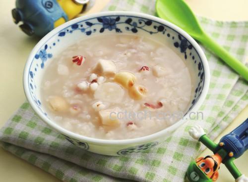 脆枣与其他健康零食搭配摆盘
