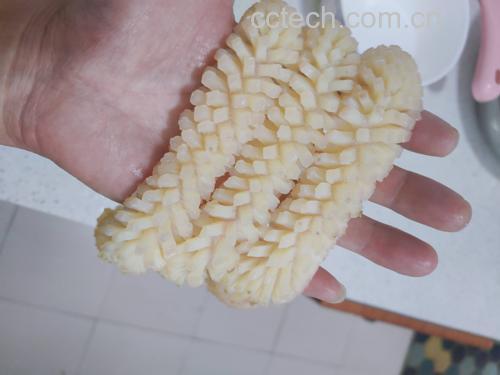 清蒸花蛤配葱丝红椒丝的摆盘照片 花蛤料理成品展示图