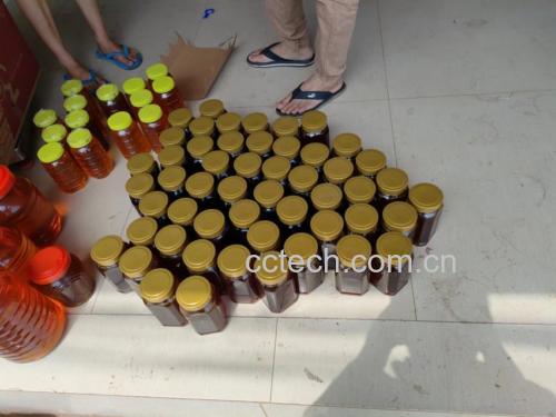 图片展示了市面上常见的黑玛卡产品类型,包括粉末、胶囊和浓缩提取物,便于消费者根据需求选择合适的形式 黑玛卡产品对比图