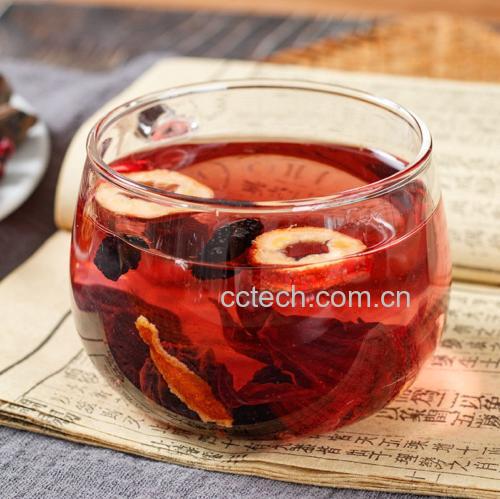 办公室白领饮用金丝皇菊决明子茶场景
