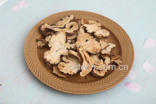 白术片入膳场景图