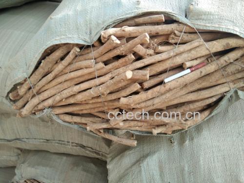 黄芩胶囊成品图,展示包装与内容物细节 黄芩胶囊产品图