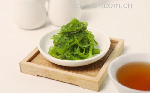 海带与茶同饮示意图,展示鞣酸与矿物质结合的过程 海带与茶同饮示意图