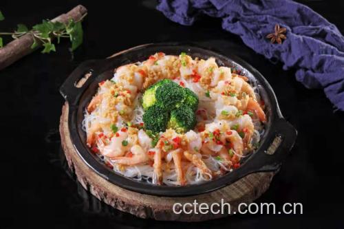 成品图:西兰花炒虾仁,色泽翠绿,虾仁鲜嫩 成品图:西兰花炒虾仁,色泽翠绿,虾仁鲜嫩