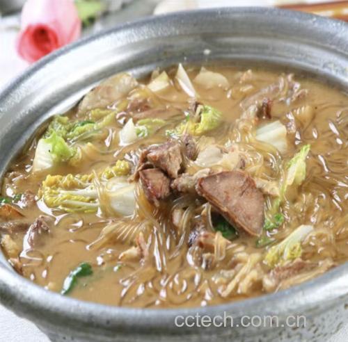 白菜炖粉条成品图