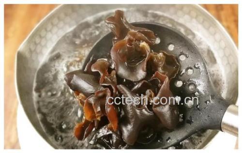 焯水过程图