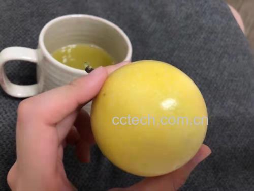 黄金百香果食用注意事项插画